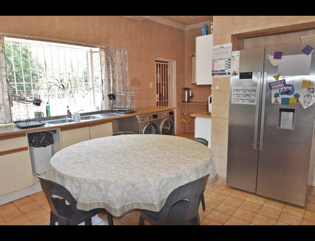 4 BEDROOM HOUSE FOR SALE IN ROUXVILLE